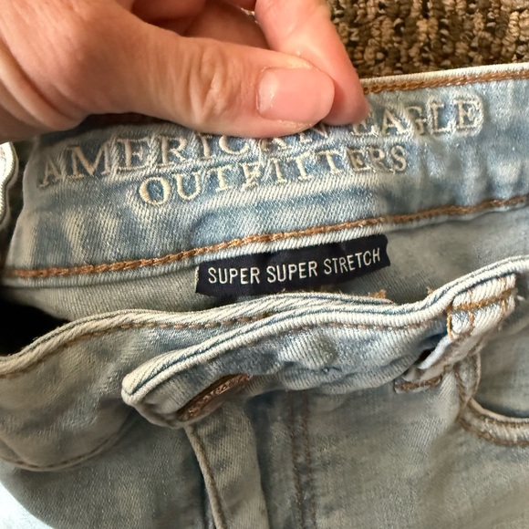 American Eagle Hi-Rise Shortie Denim Shorts | Size 10 Super Super Stretch 3/$25 - Picture 11 of 12